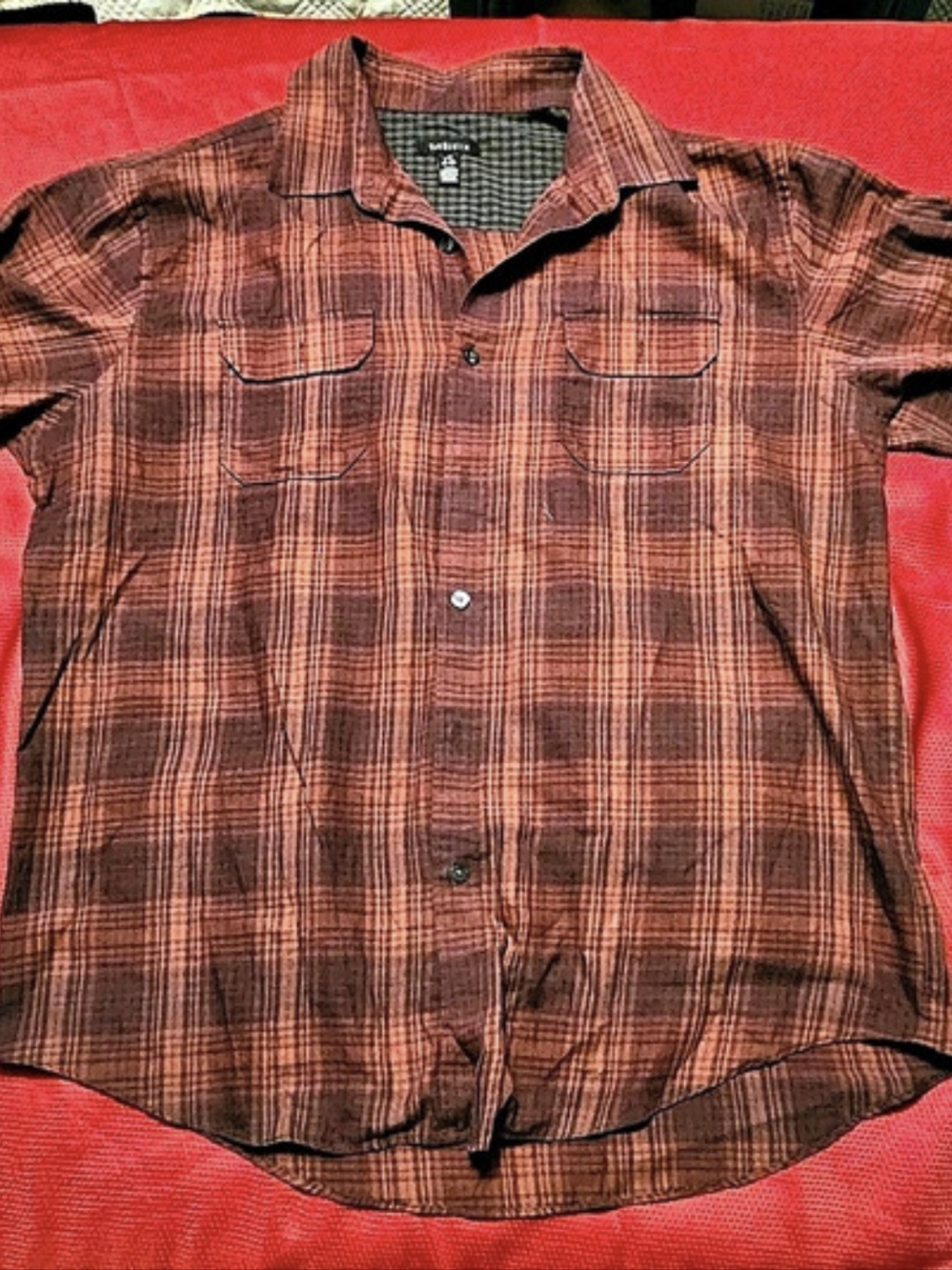 Van Heusen Plaid Casual Button Down in Brown Size Large